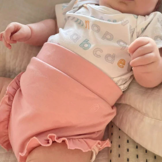 Short bombacho vuelos palo rosa